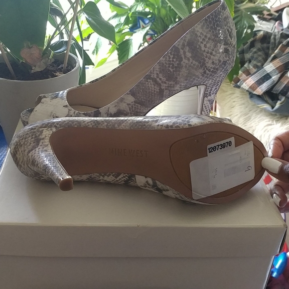 Real Snakeskin Peep toe Heels - Picture 2 of 4